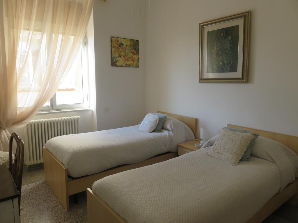 Rosy'S Hotel Naples Luaran gambar