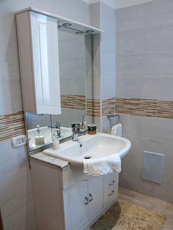 Rosy'S Hotel Naples Luaran gambar