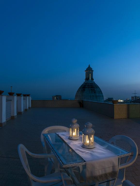 Rosy'S Hotel Naples Luaran gambar