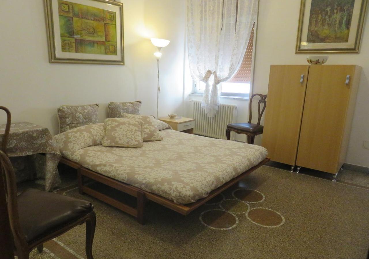 Rosy'S Hotel Naples Luaran gambar